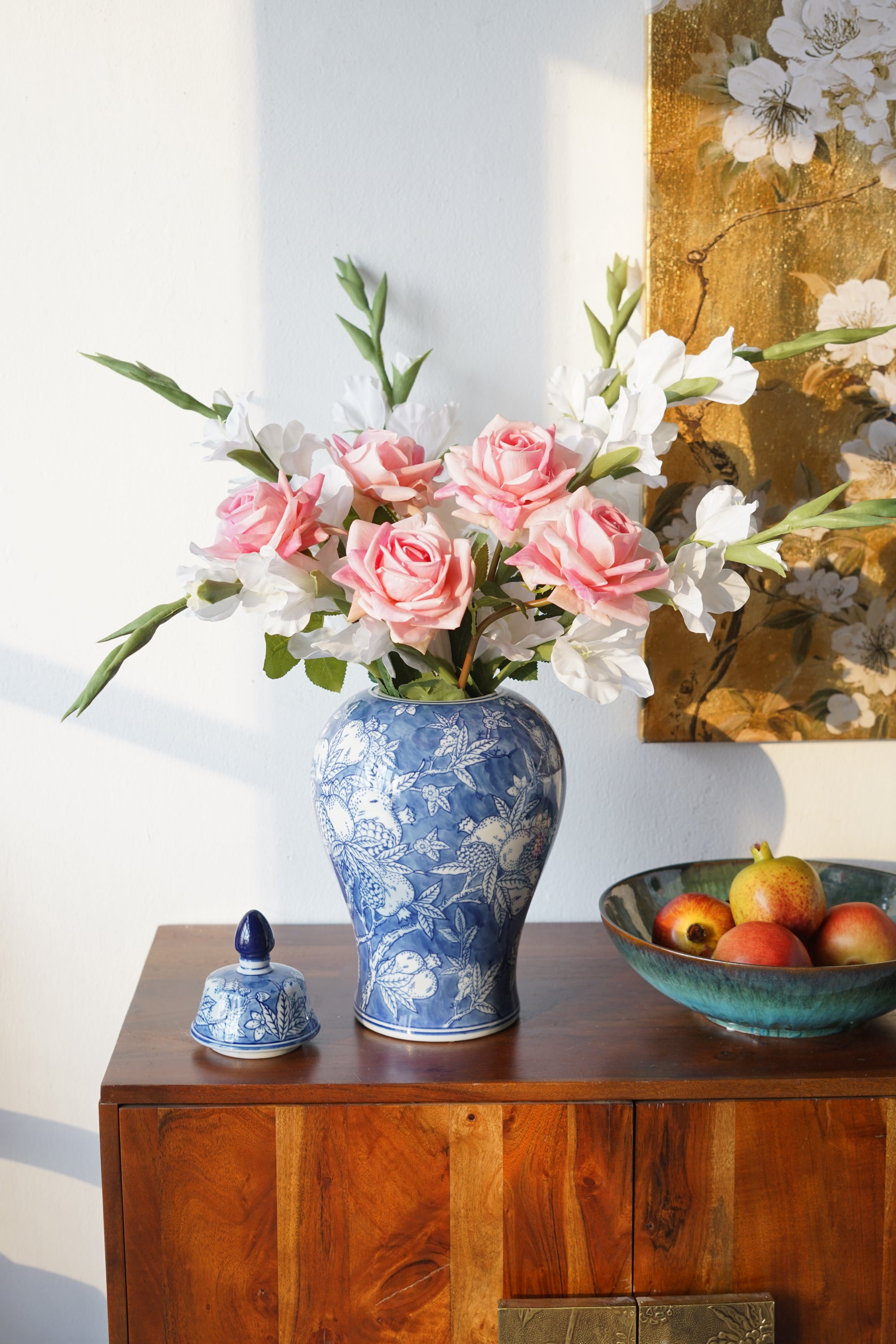 D8.3x14.6' Blue And White Porcelain Lidded Jar