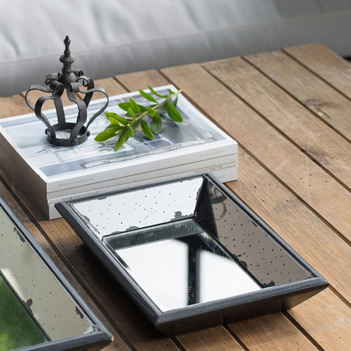 13x9x2' Waverly Mirrored Rectangle Tray, Medium