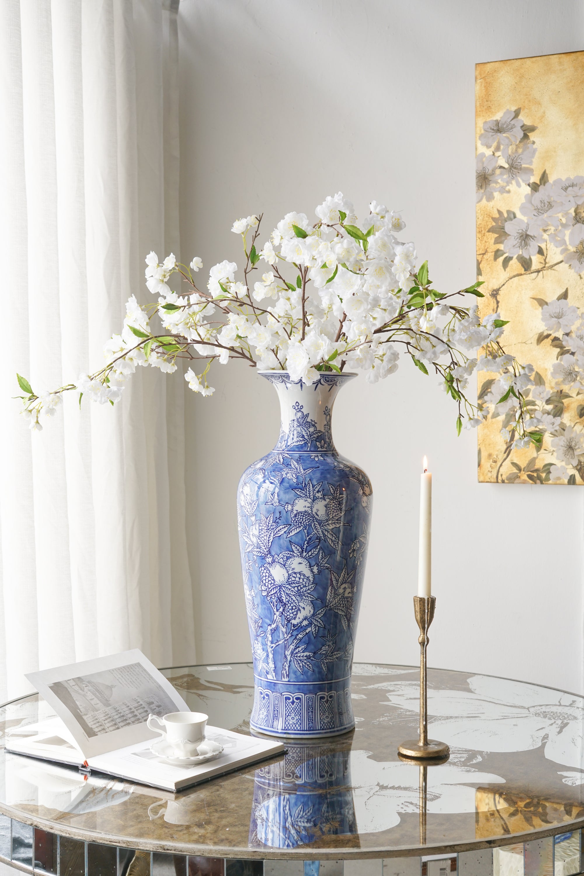 D9.1x24.4' Blue And White Porcelain Vase